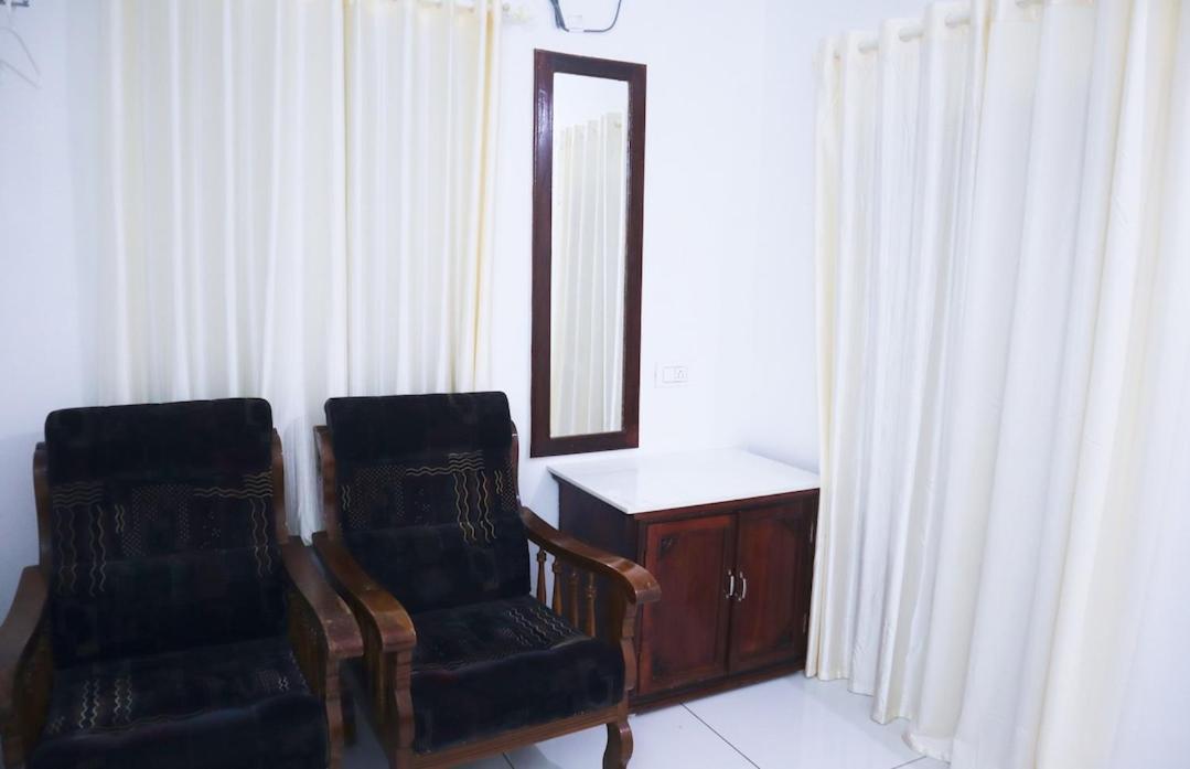 Guestland Homestay Kochi Zewnętrze zdjęcie